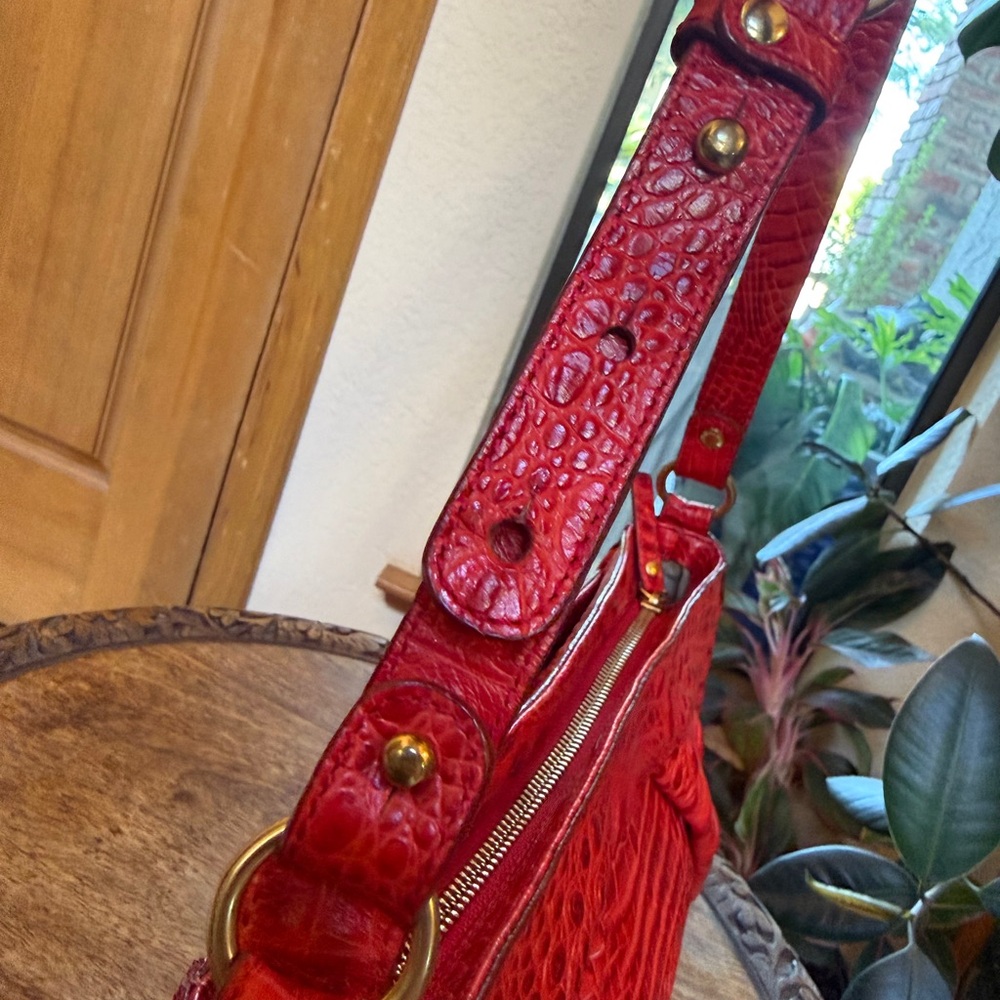 Brahmin Red Croc-Embossed Leather Shoulder Bag with Gold-Tone Clasp - Picture 5 of 10